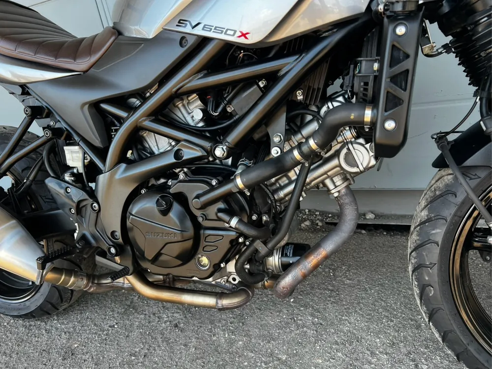 Suzuki SV650 2021, серебристый, фото 11