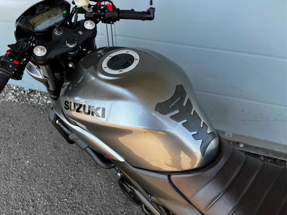 Suzuki SV650 2021, серебристый, фото 10