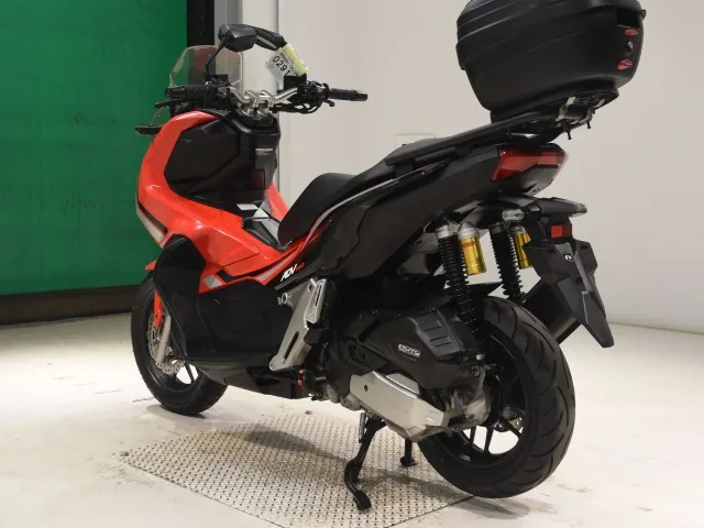 Honda ADV150, красный, фото 6