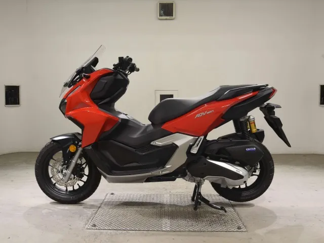 Honda ADV160, красный, фото 2