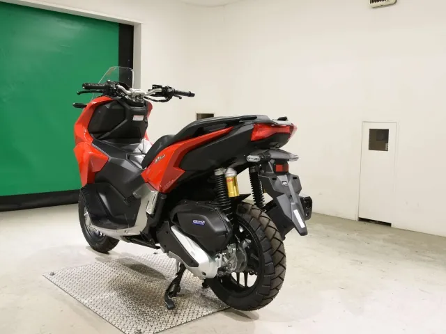 Honda ADV160, красный, фото 6