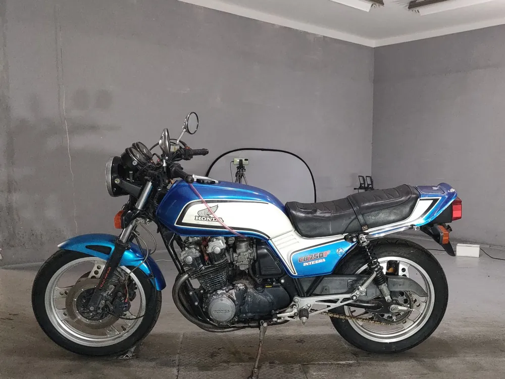 Honda CB750FB 1983, white / blue, фото 2