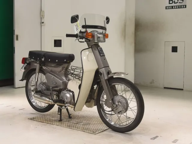 Honda Super Cub, серебристый, фото 3