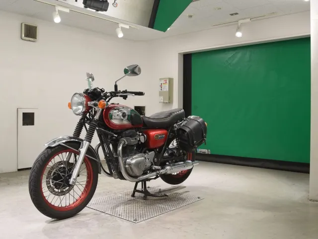 Kawasaki W800 2014, красный, фото 4