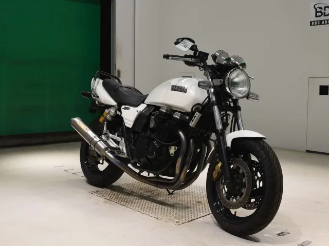 Yamaha XJR400R 1998, белый, фото 3