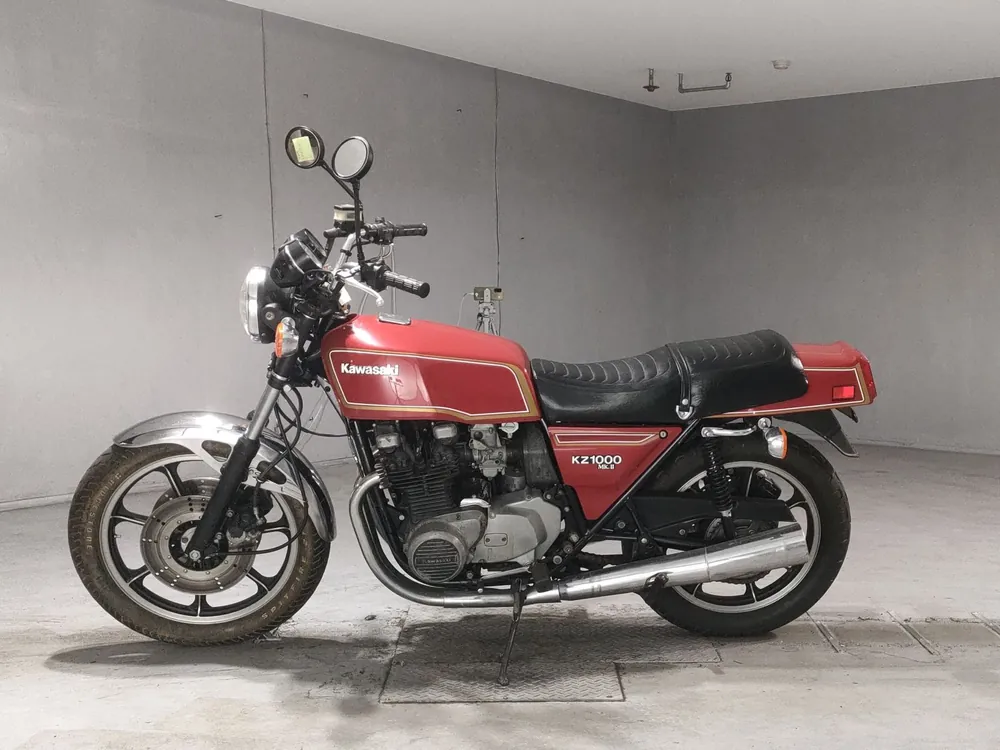 Kawasaki Z1000A 2023, красный, фото 2