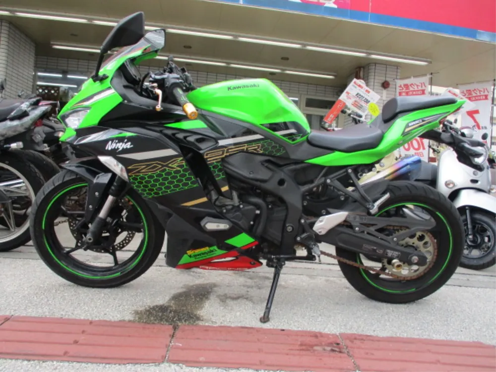 Kawasaki Ninja ZX-25R, зелёный, фото 4