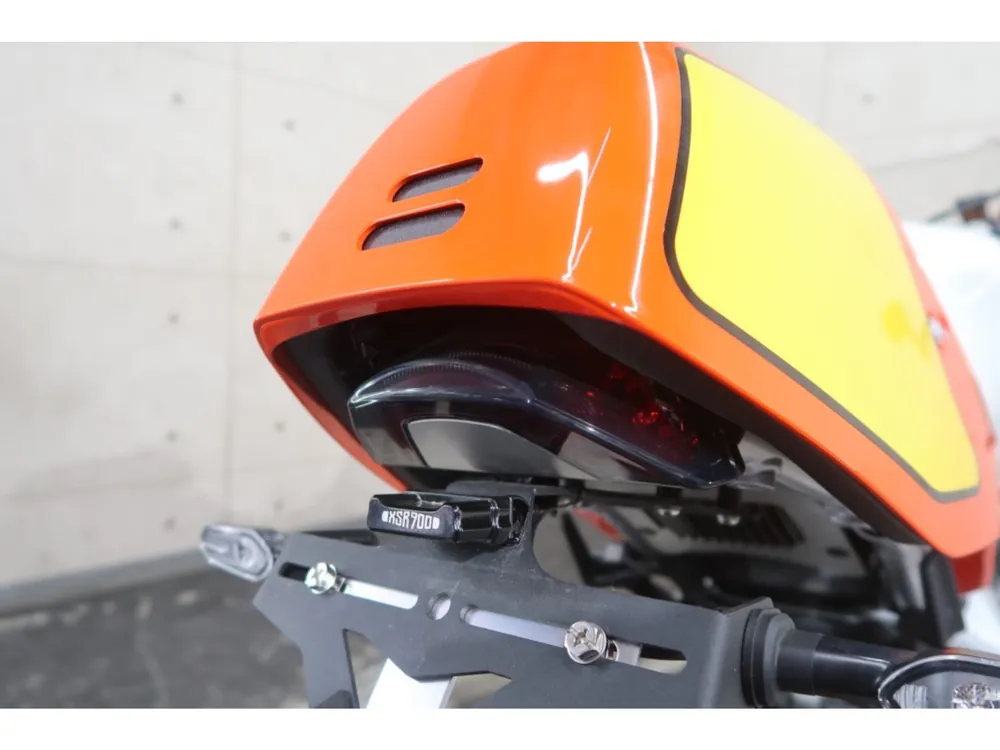 Yamaha Xsr900-2 2025, white / red / yellow, фото 19