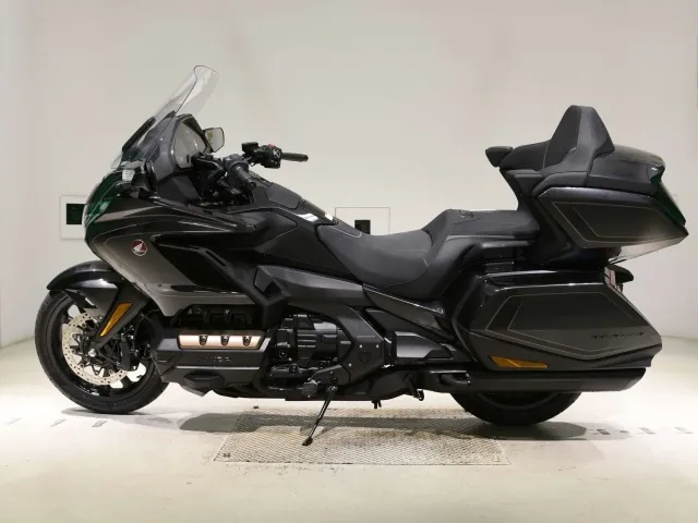 Honda GL1800 2026, gunmetal, фото 2