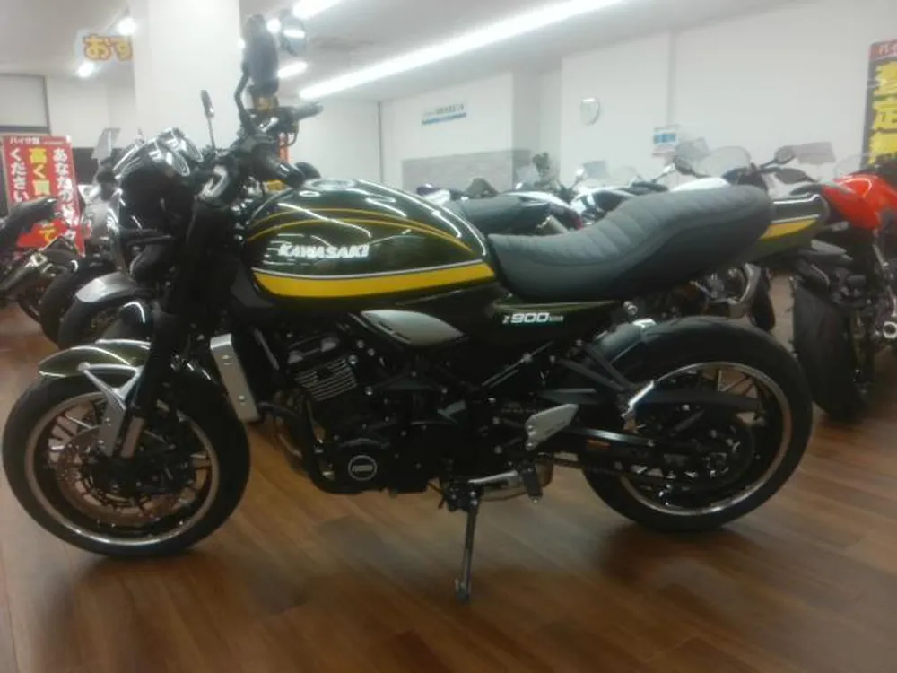 Kawasaki Z900RS 2021, зелёный, фото 2