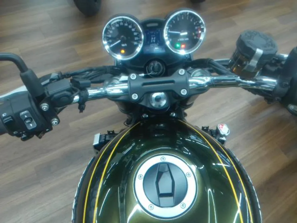 Kawasaki Z900RS 2021, зелёный, фото 3