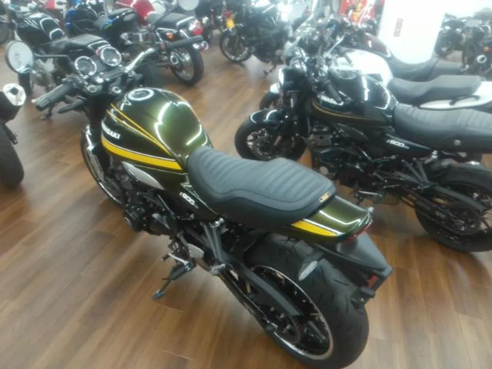 Kawasaki Z900RS 2021, зелёный, фото 5