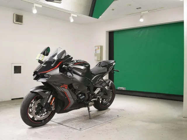 Kawasaki Zx-10Rakrt 2022, чёрный, gunmetal, фото 4