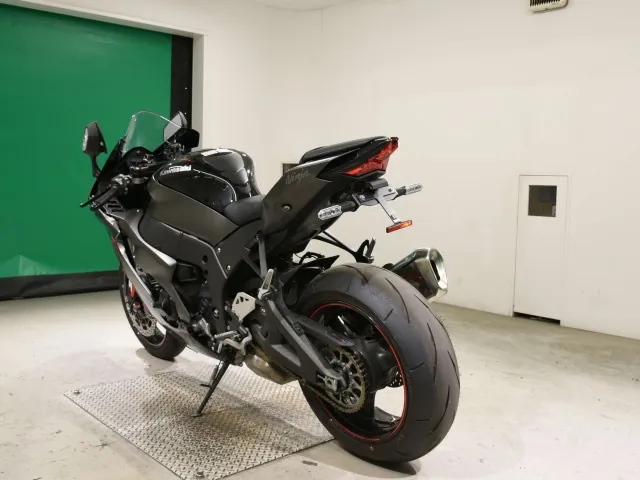 Kawasaki Zx-10Rakrt 2022, чёрный, gunmetal, фото 6