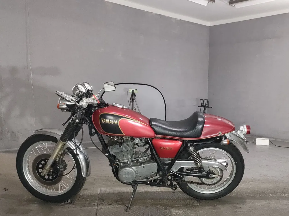 Yamaha SR500 1983, красный, фото 2