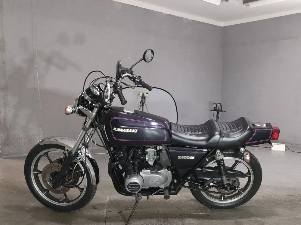 Kawasaki Z400J 2024, серый, фото 2