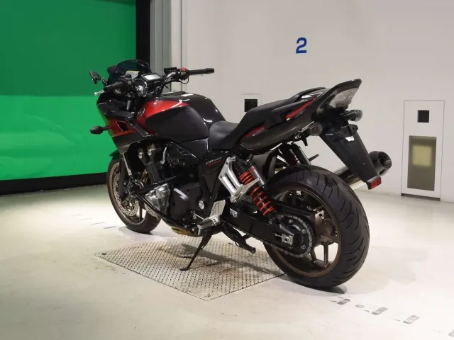 Honda CB1300 2015, red | gunmetal, фото 6