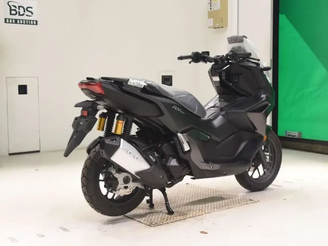 Honda ADV160, matt black, фото 5