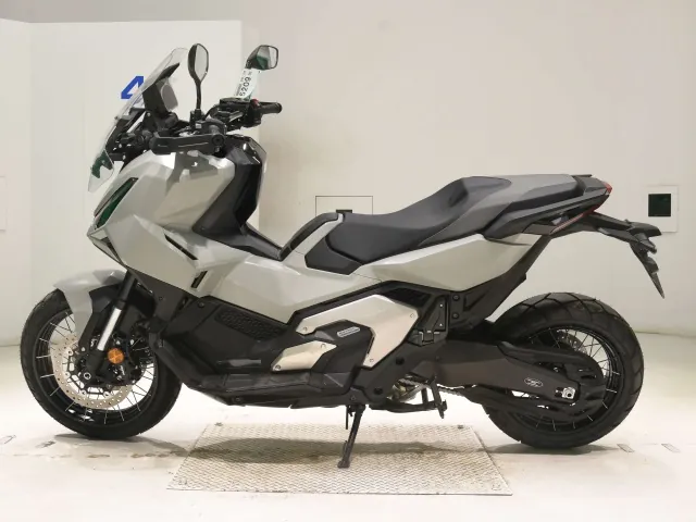 Honda X-ADV750 2026, серый, фото 2
