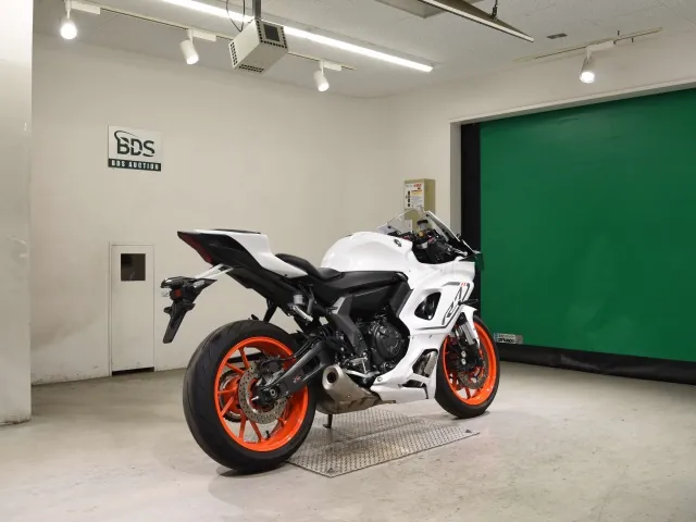 Yamaha YZF-R7 2023, белый, фото 5