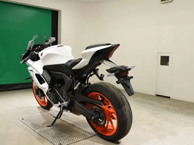 Yamaha YZF-R7 2023, белый, фото 6