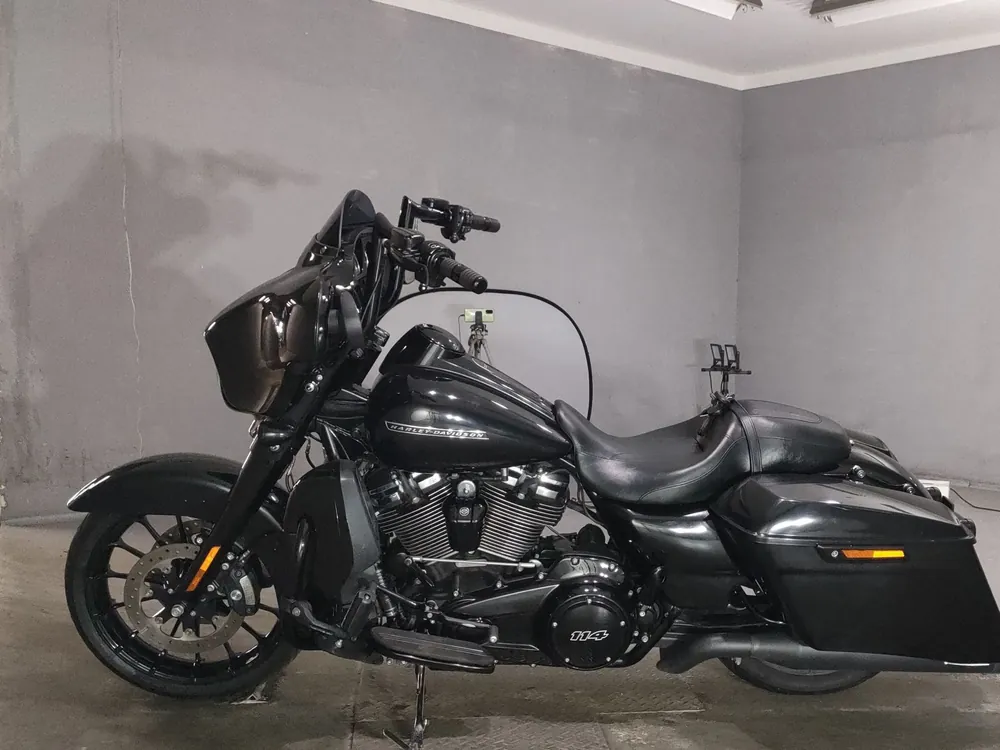 Harley-Davidson FLHXS1870 2018, чёрный, фото 2