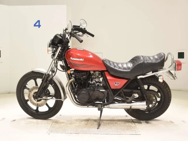 Kawasaki Z400 LTD 1980, красный, фото 2