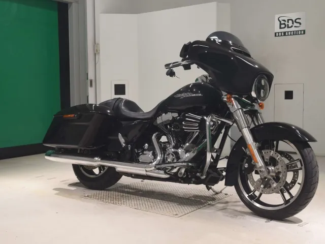 Harley-Davidson FLHX1690 2014, чёрный, фото 3