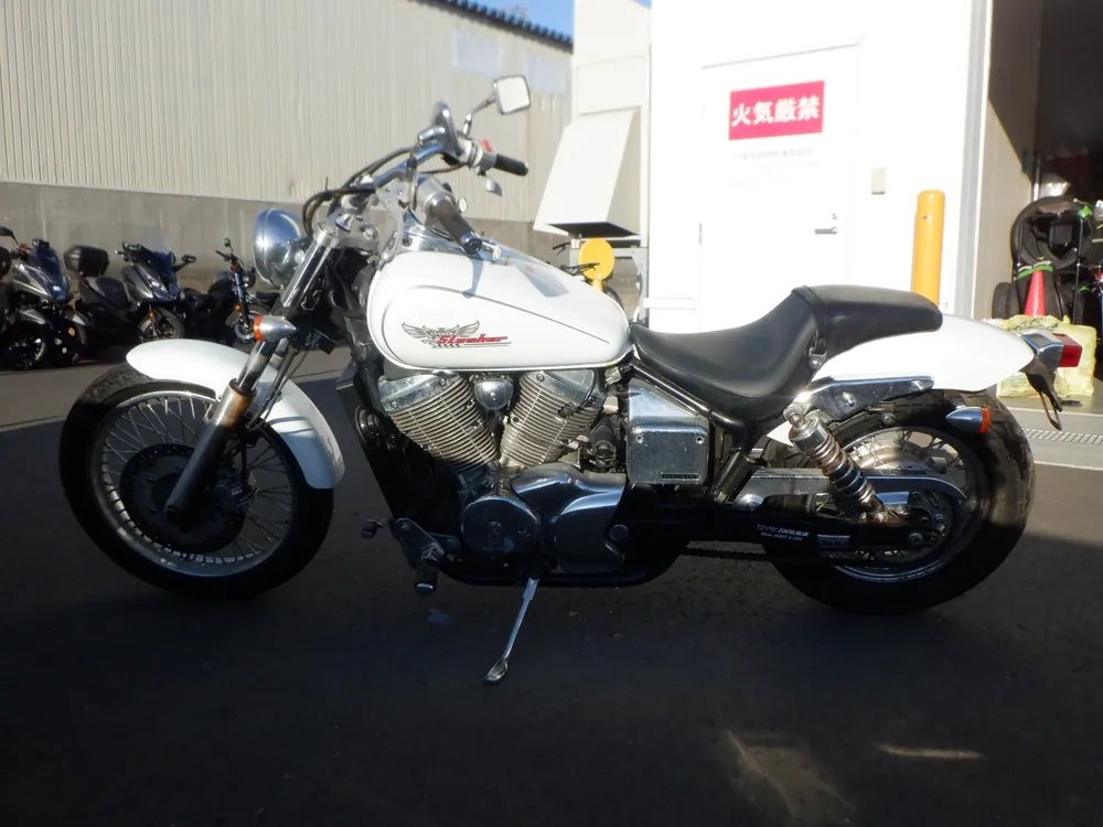 Honda Shadow Slasher 2004, белый, фото 2