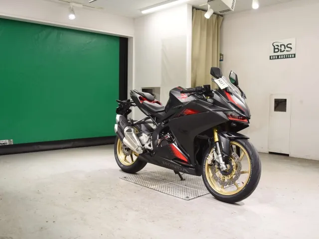 Honda CBR250RR, чёрный, фото 3