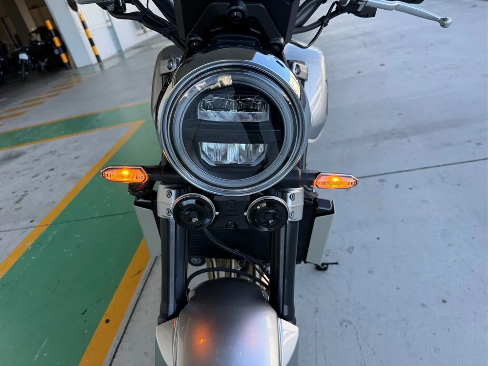 Honda CB1000F 2026, серебристый, фото 20