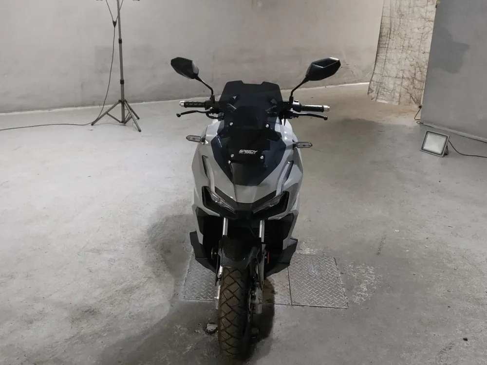 Honda ADV160, серый, фото 3