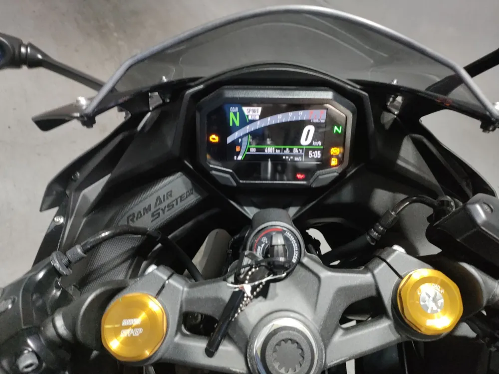 Kawasaki ZX-4R SE 2026, black/gray, фото 5