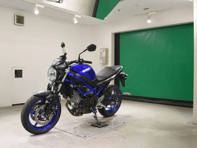 Suzuki SV650 2026, синий, фото 4
