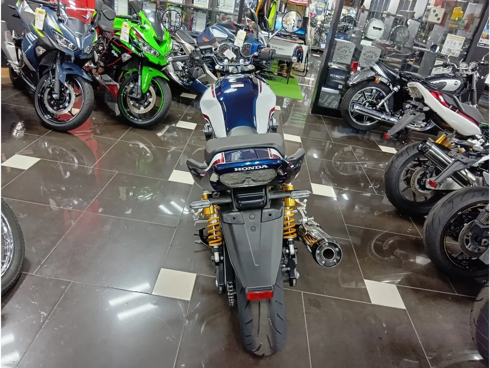 Honda CB1300 2023, white / red / blue, фото 8