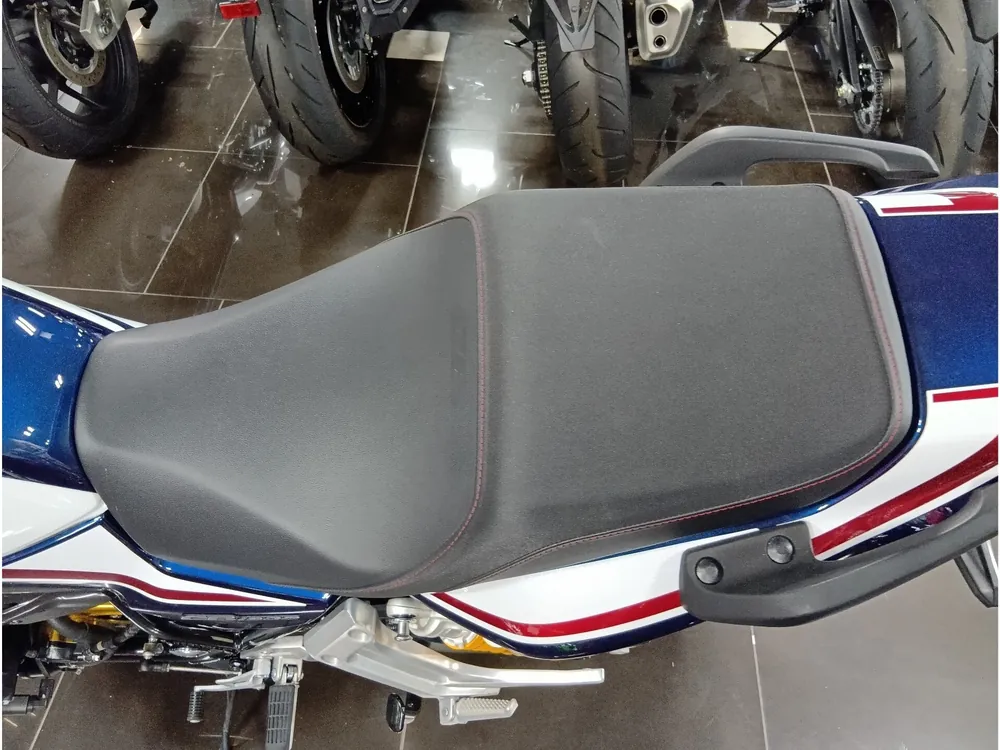 Honda CB1300 2023, white / red / blue, фото 10