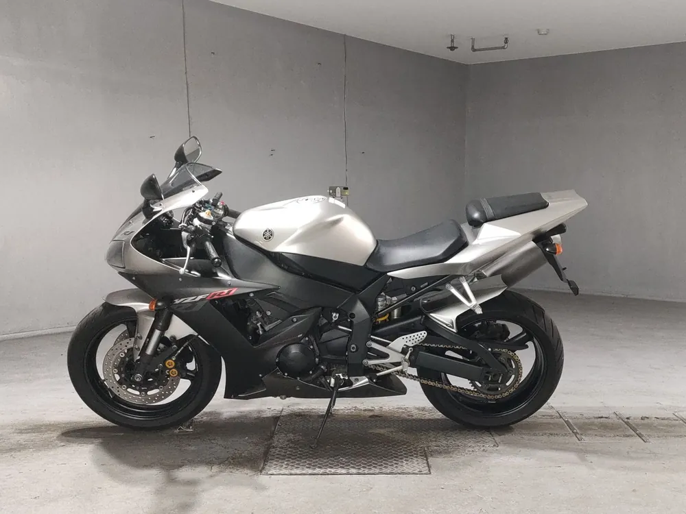 Yamaha YZF-R1 2002, silver/gray, фото 2