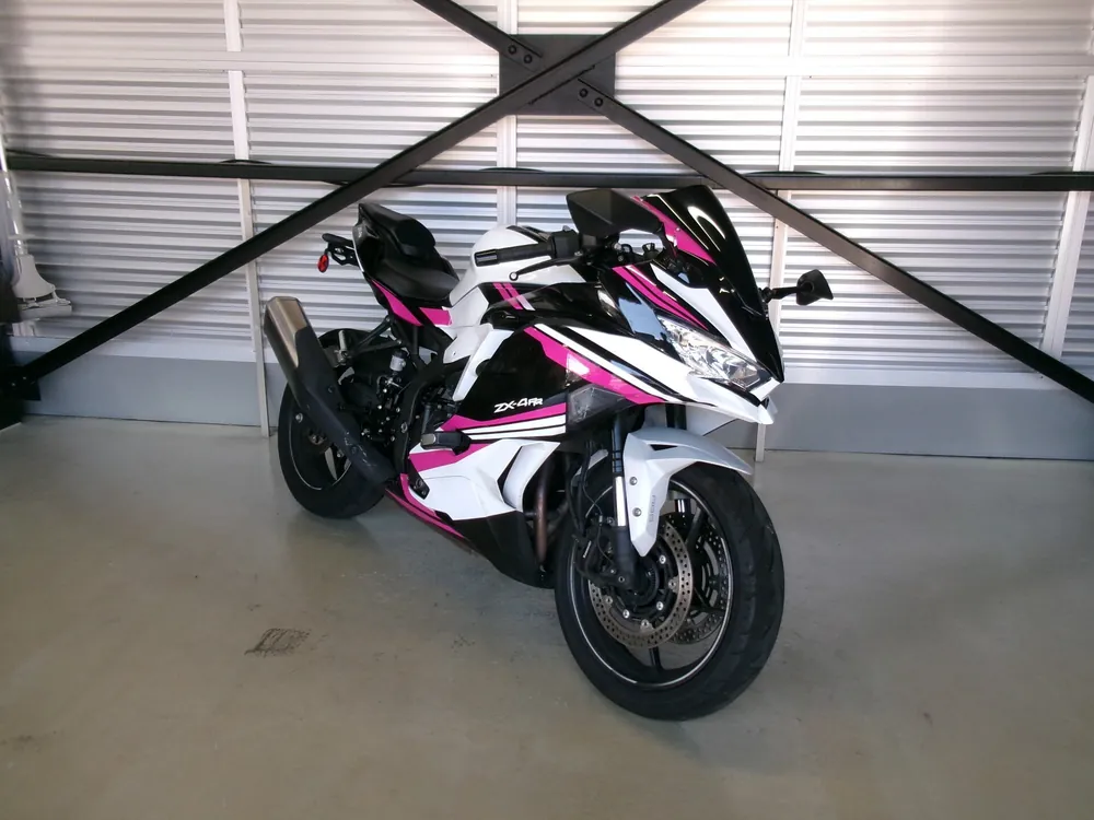 Kawasaki ZX-4R SE 2025, white/black, фото 4