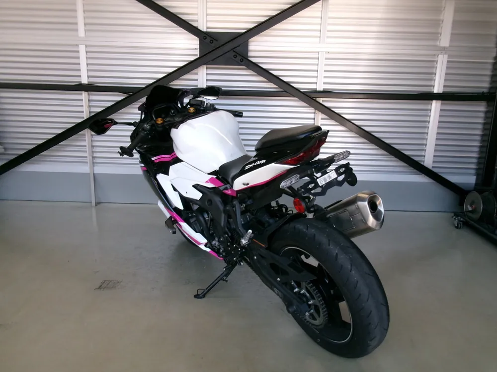 Kawasaki ZX-4R SE 2025, white/black, фото 5
