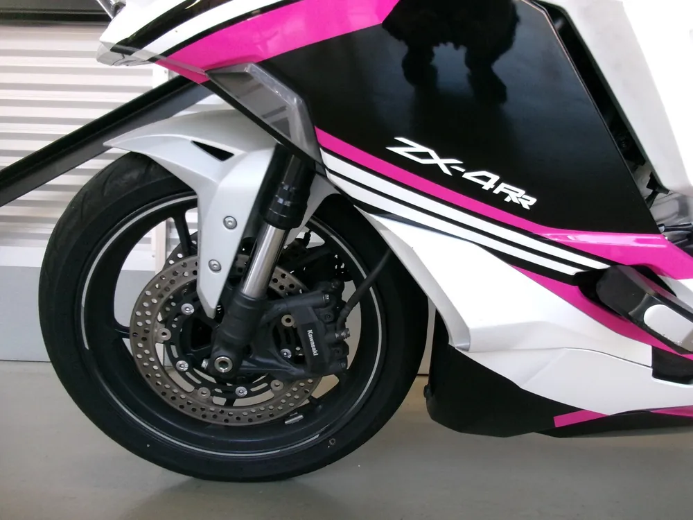Kawasaki ZX-4R SE 2025, white/black, фото 8