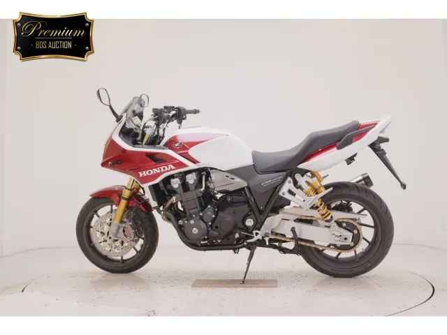 Honda CB1300 2025, white | red, фото 2