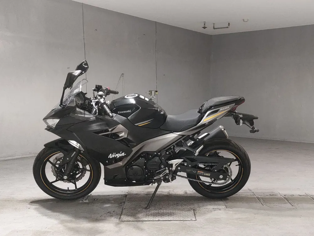 Kawasaki Ninja 400 2021, black/gray, фото 2