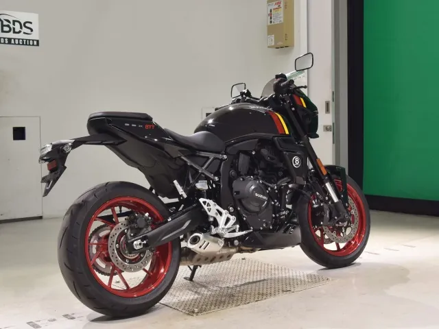 Suzuki Gsx-8T 2026, чёрный, фото 5
