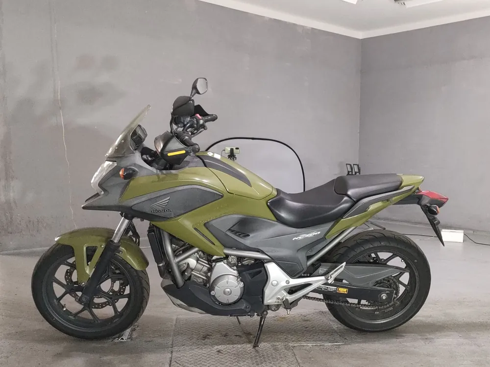 Honda NC700X 2017, зелёный, фото 2
