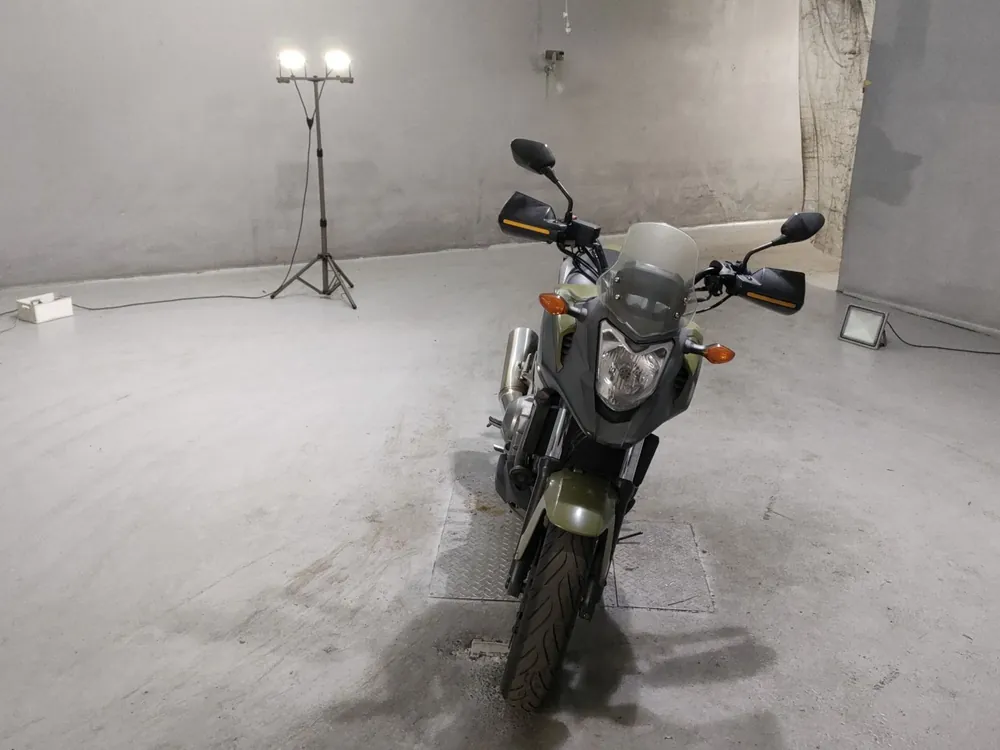 Honda NC700X 2017, зелёный, фото 3