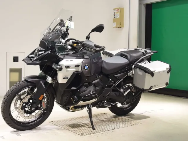 BMW R1300GS ADV 2026, чёрный, фото 4