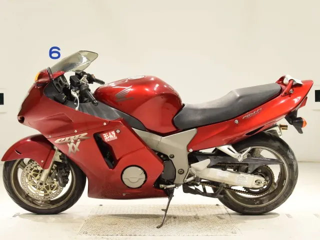 Honda CBR1100XX 2000, красный, фото 2