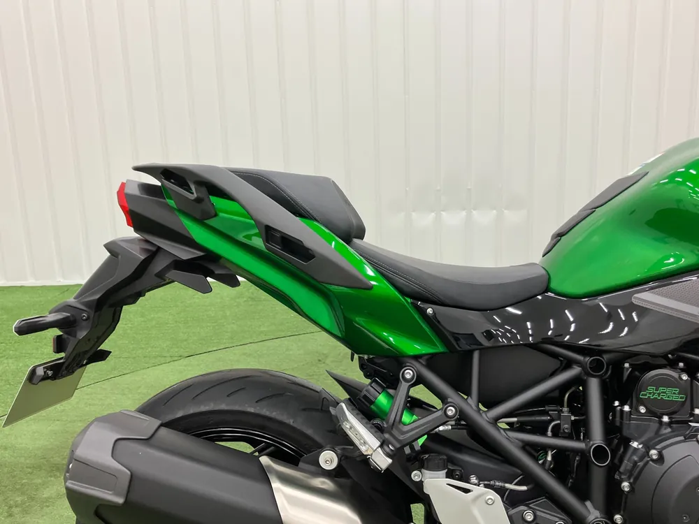 Kawasaki Ninja H2 SX 2023, green / black, фото 13