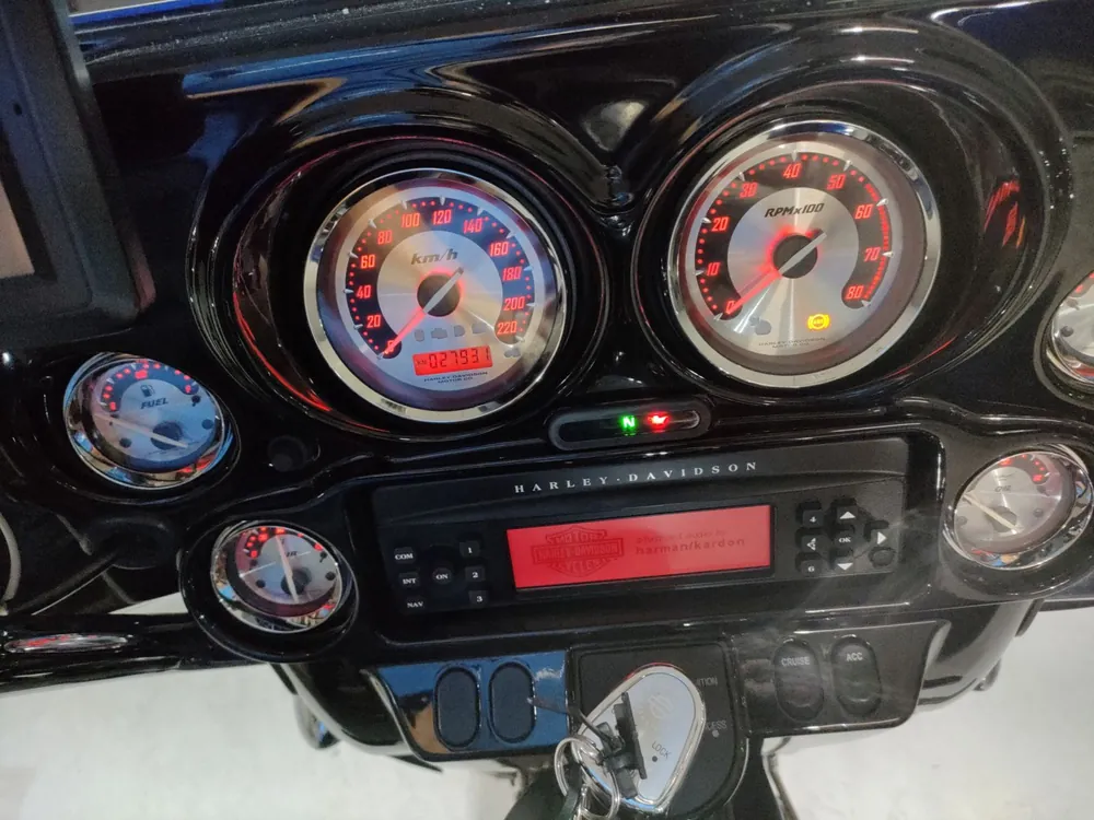 Harley-Davidson FLHXSE1800CVO 2010, синий, фото 5