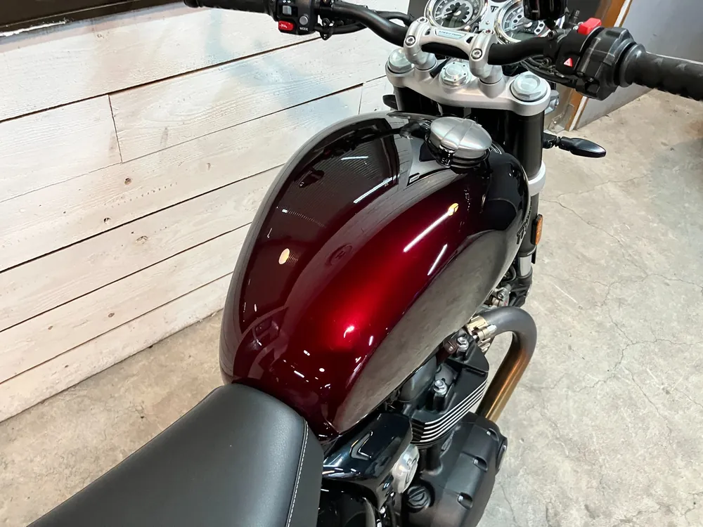 BMW S1000R 2024, чёрный, w red, фото 15